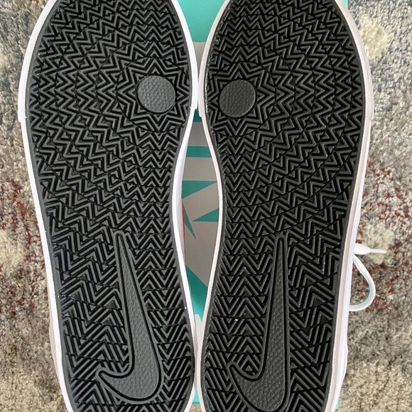 Nike SB shoes - Picture 4 of 5